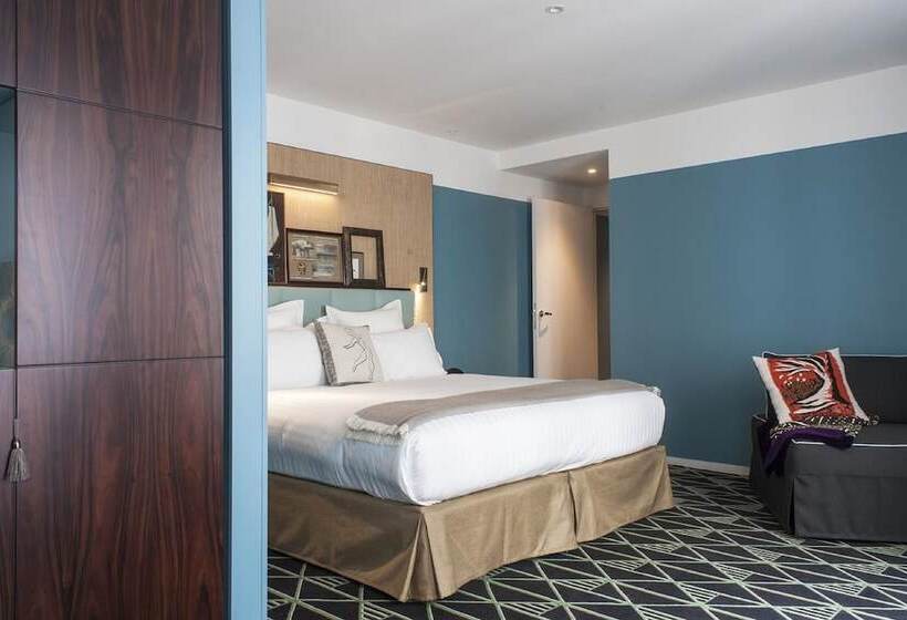 주니어 스위트, Eiffel Blomet