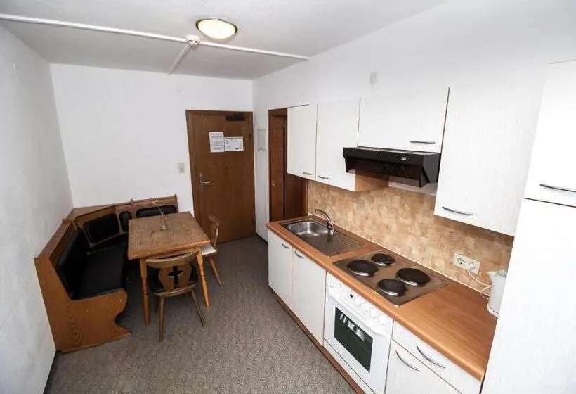 2 Bedroom Apartment with Views, Hostel Chillertal
