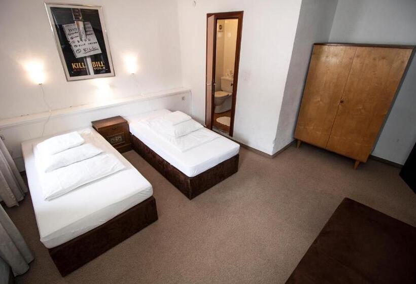 آپارتمان 2 خوابه, Hostel Chillertal