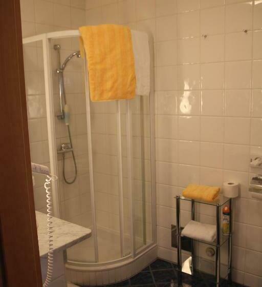 スタンダードルーム, Lang