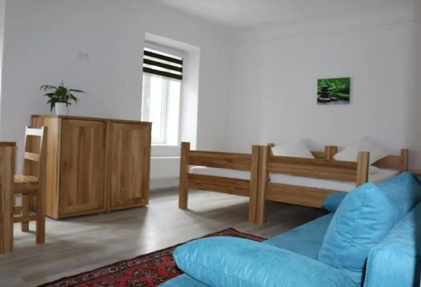 Standard-huone, Sinos