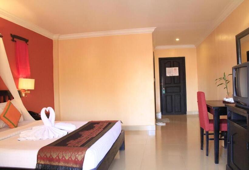 غرفة سوبيريور مزودة بشرفة, Mekong Angkor Palace Inn