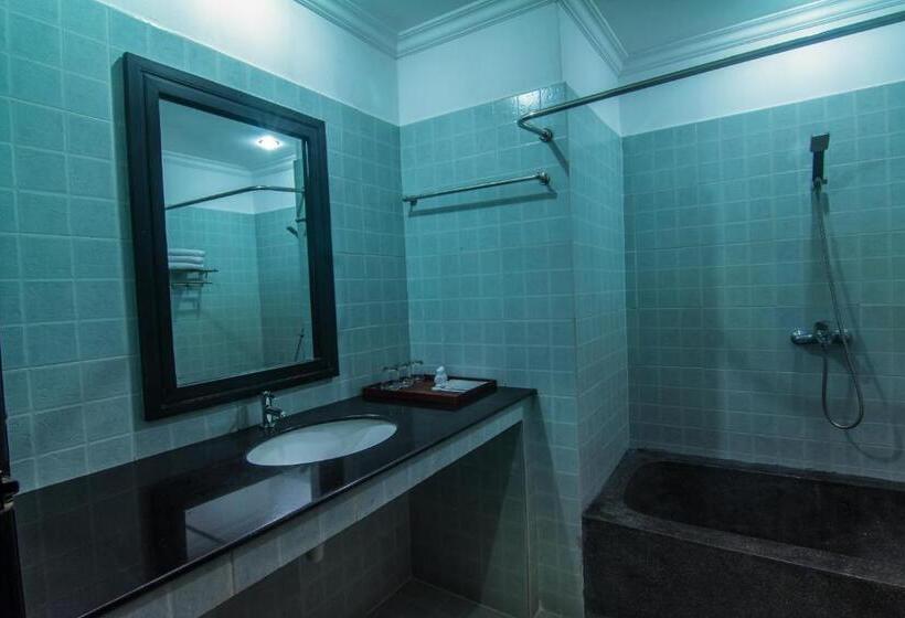 غرفة سوبيريور ثلاثية, Mekong Angkor Palace Inn