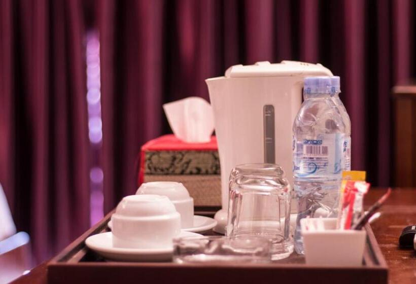 غرفة سوبيريور ثلاثية, Mekong Angkor Palace Inn