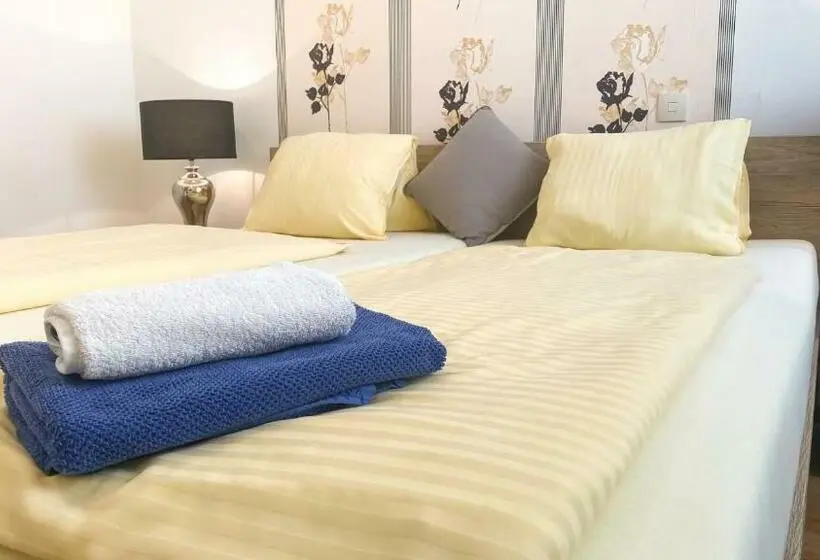 Standard-huone, Rosmann