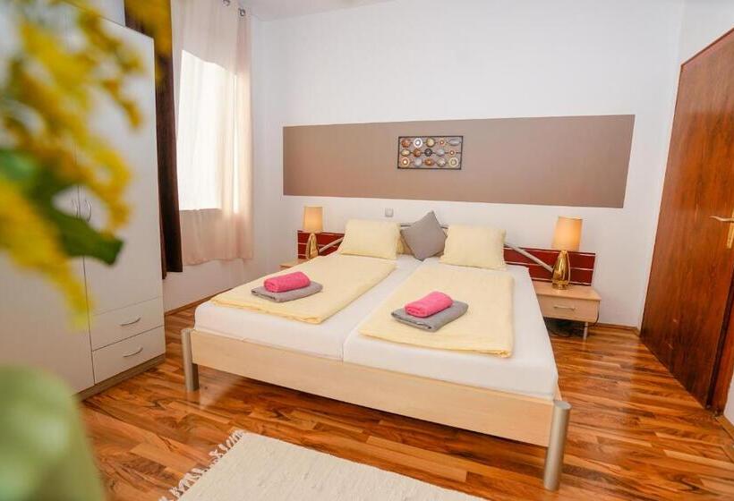 חדר סטנדרט עם מרפסת, Rosmann