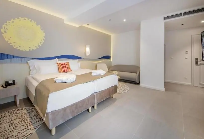 سوییت جونیور, Bluesun Hotel Jadran