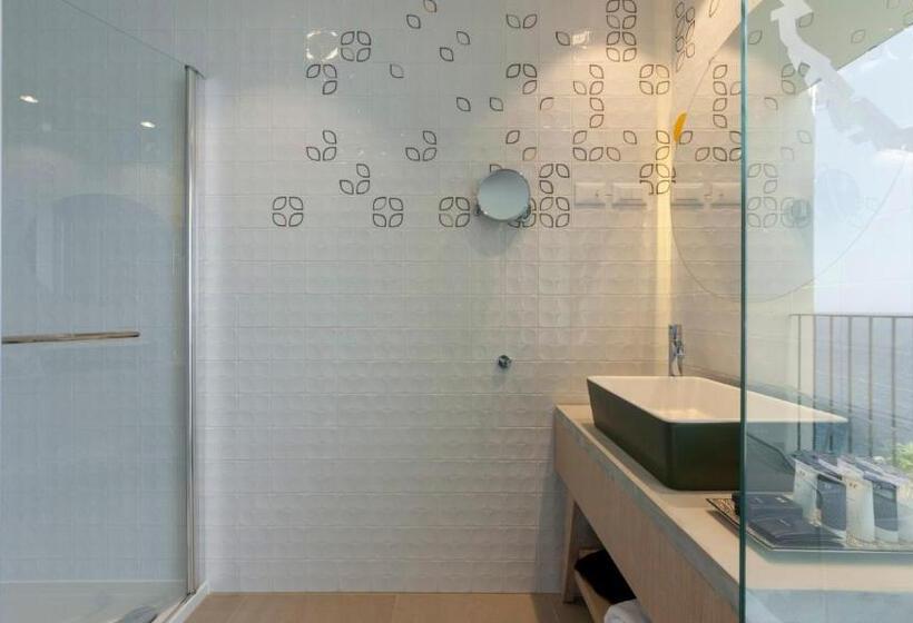 オーシャンビュースタンダードルームバルコニー付き, Bluesun Hotel Jadran