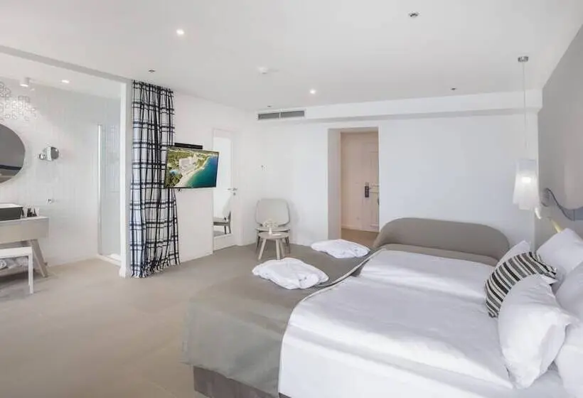 استودیوی استاندارد با چشمانداز دریا, Bluesun Hotel Jadran