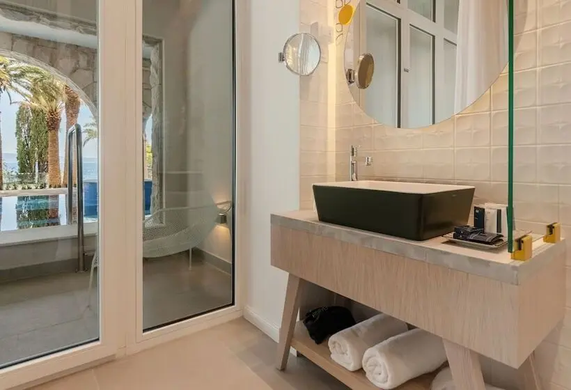 استودیوی استاندارد با چشمانداز دریا, Bluesun Hotel Jadran