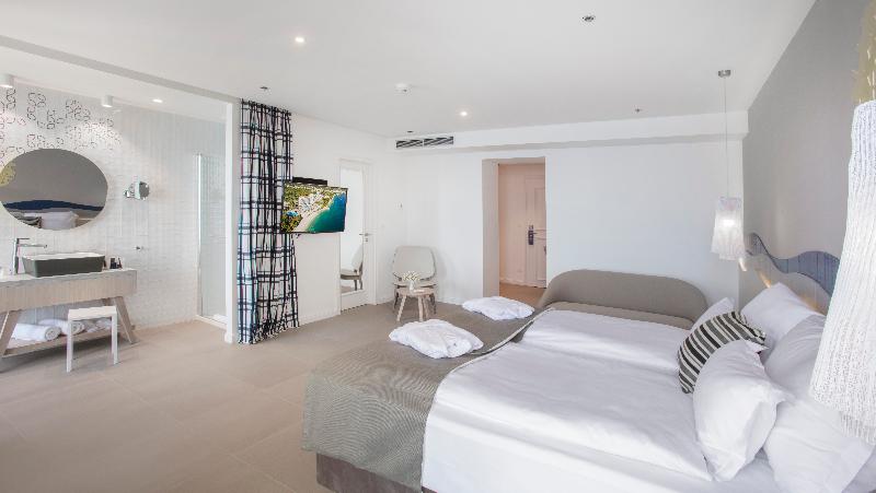 オーシャンビュージュニアスイート, Bluesun Hotel Jadran