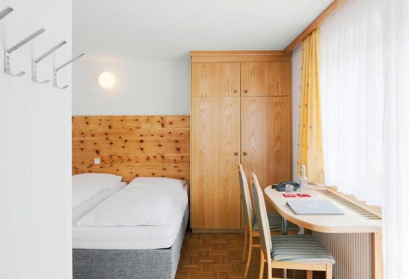 חדר סטודיו סטנדרד, Wetzlgut