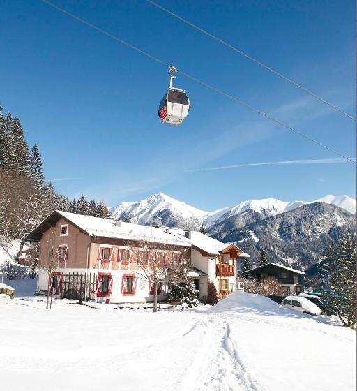 חדר סטודיו סטנדרד, Wetzlgut