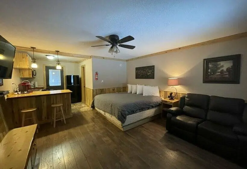 １階のスタンダードルーム, Wolf Creek Ranch Ski Lodge