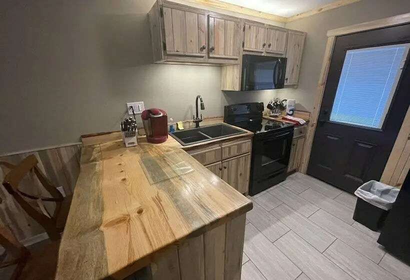 １階のスタンダードルーム, Wolf Creek Ranch Ski Lodge