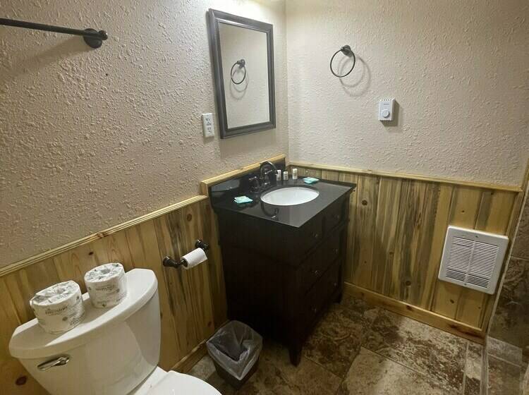 غرفة قياسية بالطابق الأرضى, Wolf Creek Ranch Ski Lodge