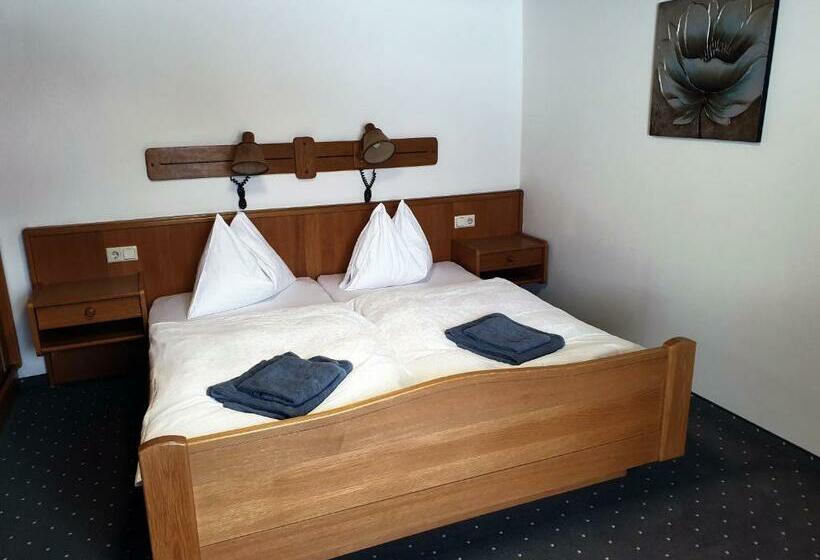 غرفة قياسية مزوَّدة بشُرفة, Landgasthof Hotel Zehenthof