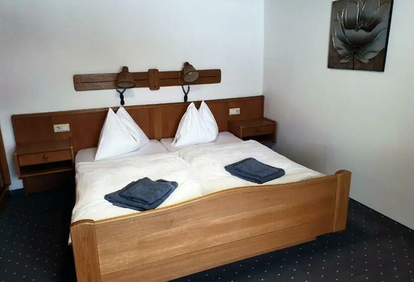 Standard-huone Parveke, Landgasthof Hotel Zehenthof
