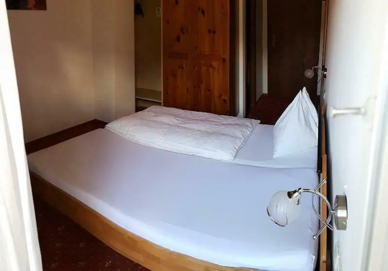 Standard Yhden Hengen Huone Parveke, Landgasthof Hotel Zehenthof