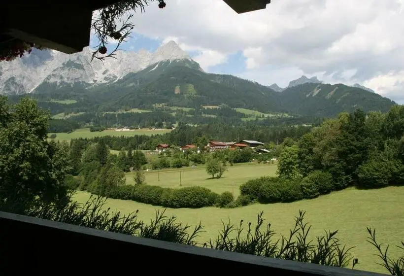 Standard Yhden Hengen Huone Parveke, Landgasthof Hotel Zehenthof