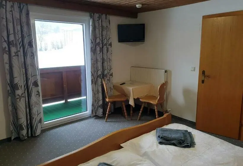 Standard-huone Parveke, Landgasthof Hotel Zehenthof