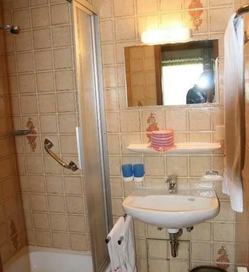Standard Yhden Hengen Huone Parveke, Landgasthof Hotel Zehenthof