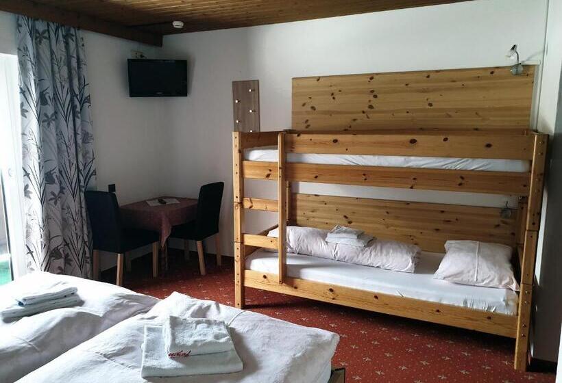 Семейный Номер, Landgasthof Hotel Zehenthof