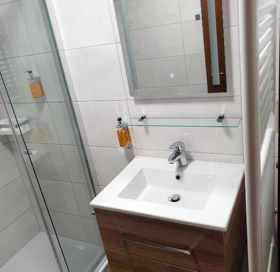 غرفة قياسية ثلاثية مزودة بشرفة, Landgasthof Hotel Zehenthof