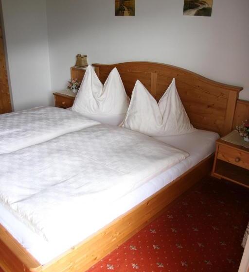 Quarto Estandar Vista Montanha, Landgasthof Hotel Zehenthof