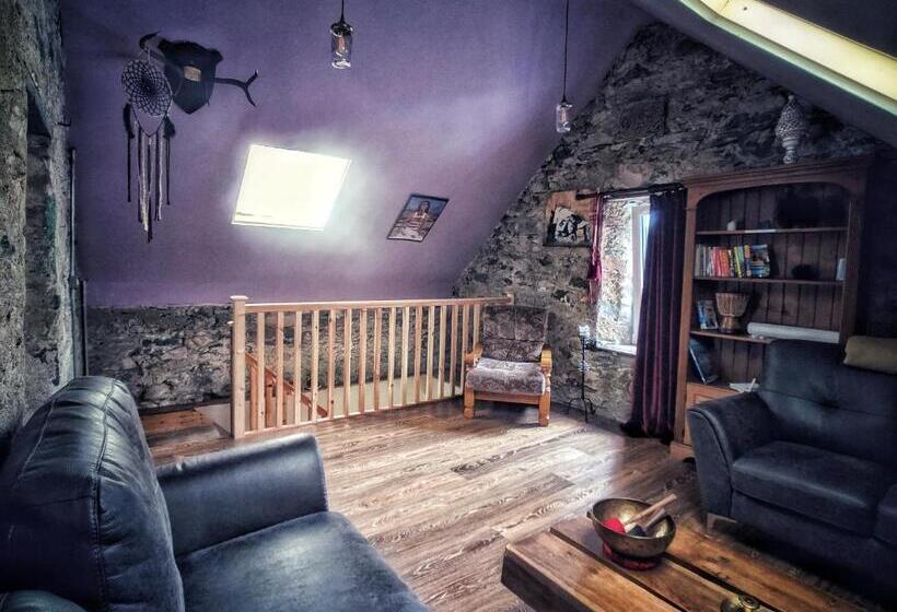 Апартаменты 1 Спальня Вид на Сад, The Black Sheep Hostel