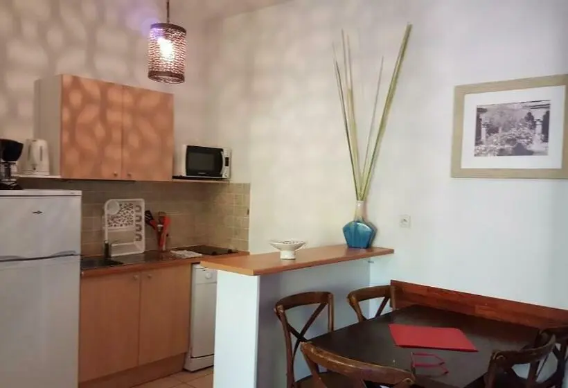 Maja/Mökki, Uzes Appart Hotel Résidence Le Mas Des Oliviers