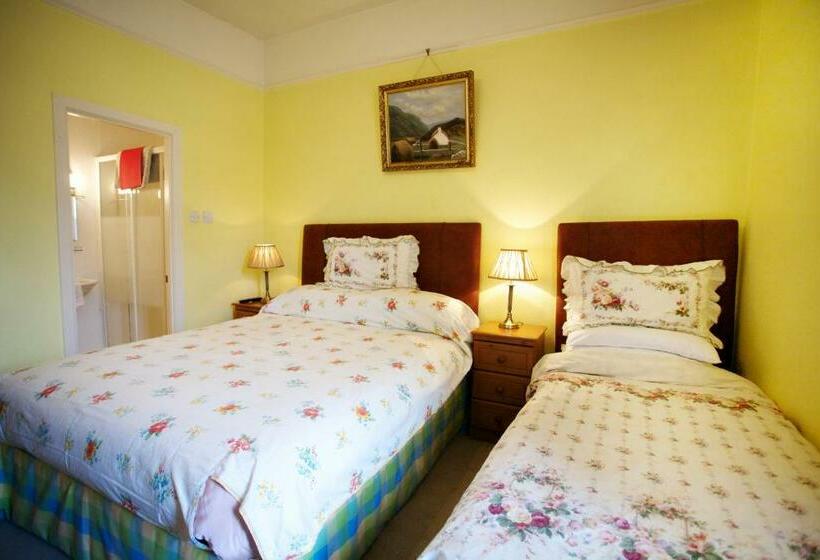 Номер Стандарт, Westbrook House B & B
