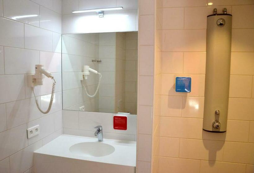 スタンダードルーム, Auberge Des 3 Fontaines