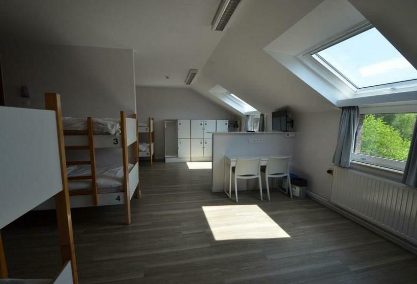 バス共有のスタンダードルーム, Auberge Des 3 Fontaines