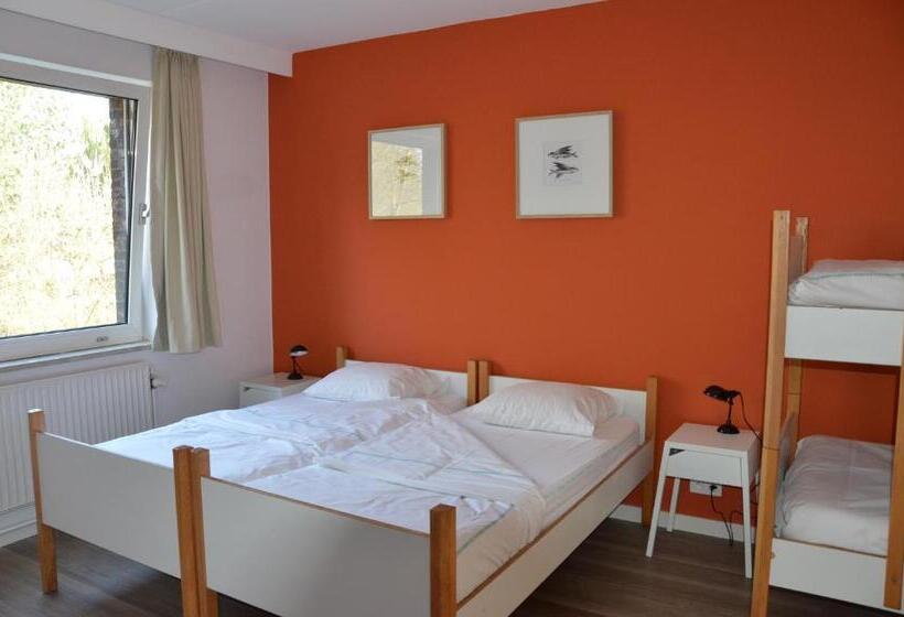 スタンダード4人部屋, Auberge Des 3 Fontaines