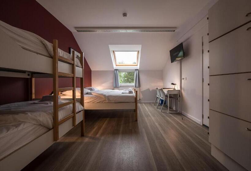 スタンダード4人部屋, Auberge Des 3 Fontaines