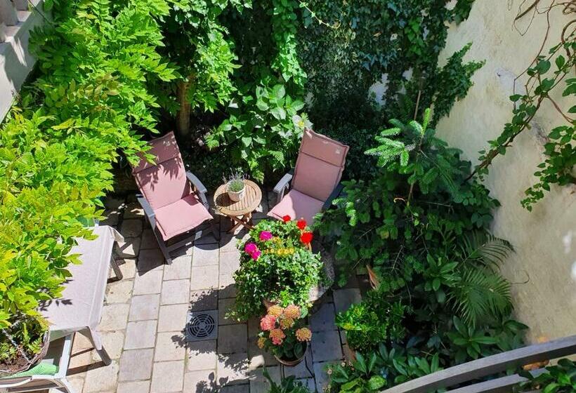 جناح مزود بجاكوزى, B&b Huyze Walburga