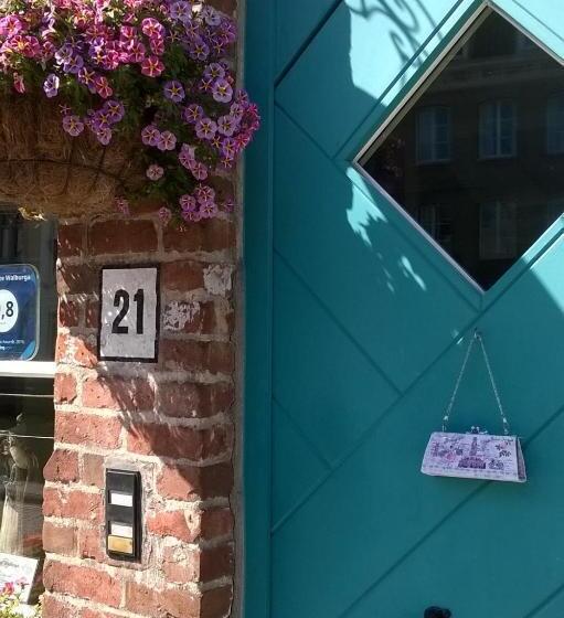 جناح مزود بجاكوزى, B&b Huyze Walburga