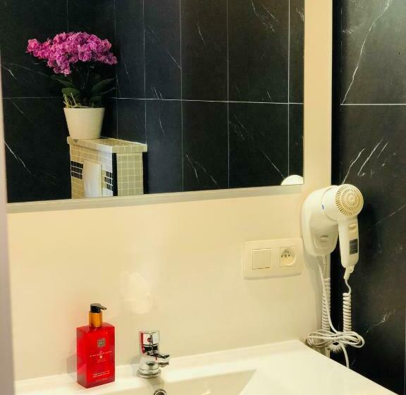 コンフォートトリプルルーム, B&b Kookhai