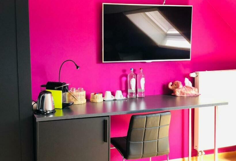 コンフォートトリプルルーム, B&b Kookhai