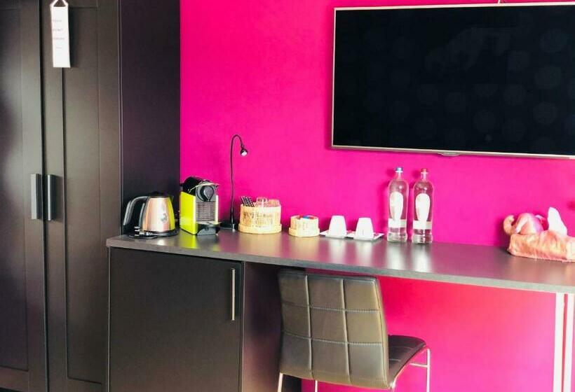 コンフォートトリプルルーム, B&b Kookhai