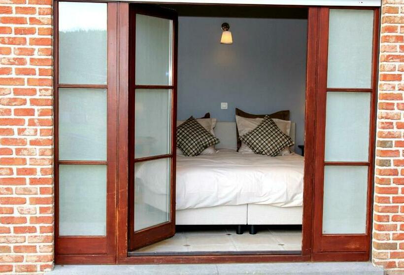 Quarto Estandar, B&b Laurus
