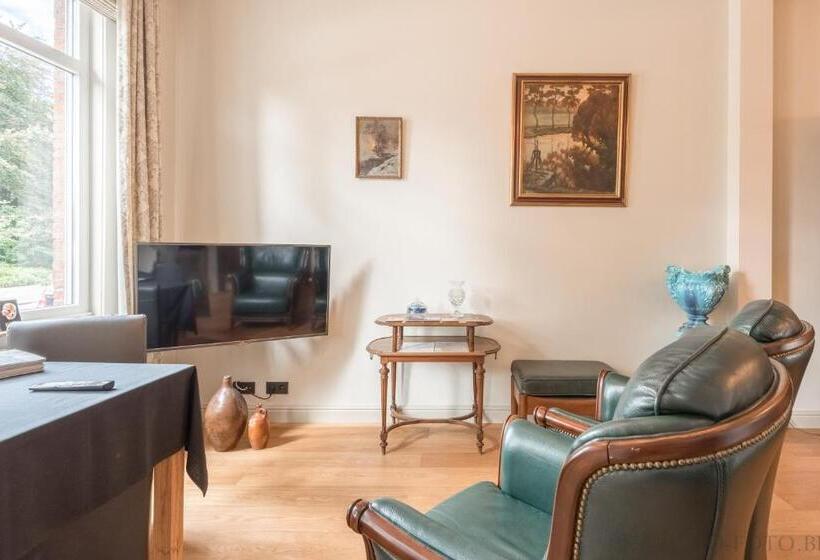 ３ベッドルームハウス, Dendernachten