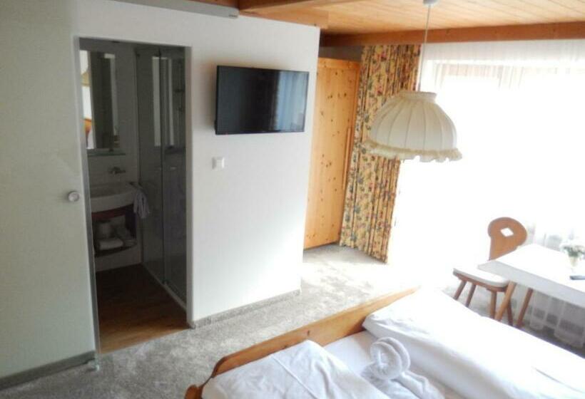 バルコニー付きスタンダードルーム, Gästehaus Lukasser