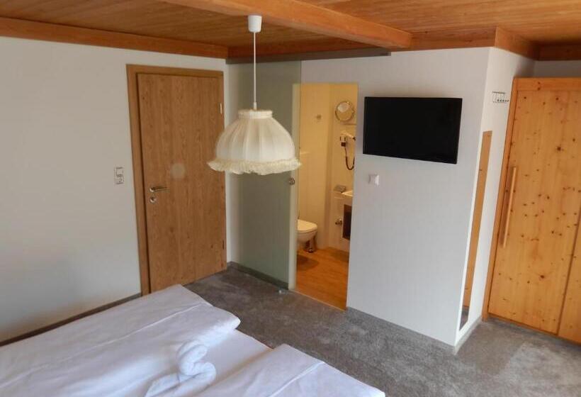 バルコニー付きスタンダードルーム, Gästehaus Lukasser