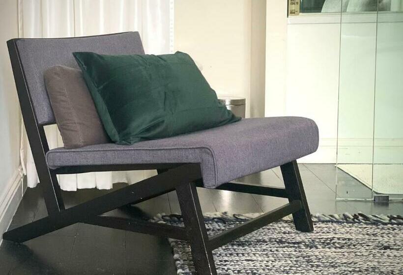 سوییت لوکس, Museum Suites