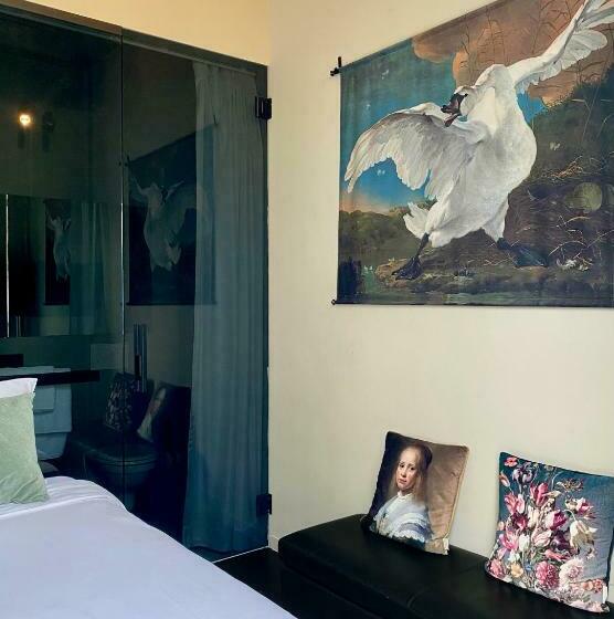 غرفة قياسية مزوَّدة بشُرفة, Museum Suites