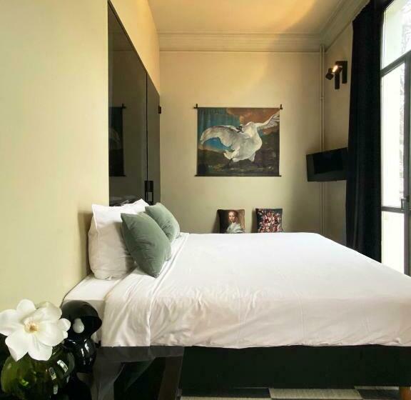 اتاق استاندارد با بالکن, Museum Suites