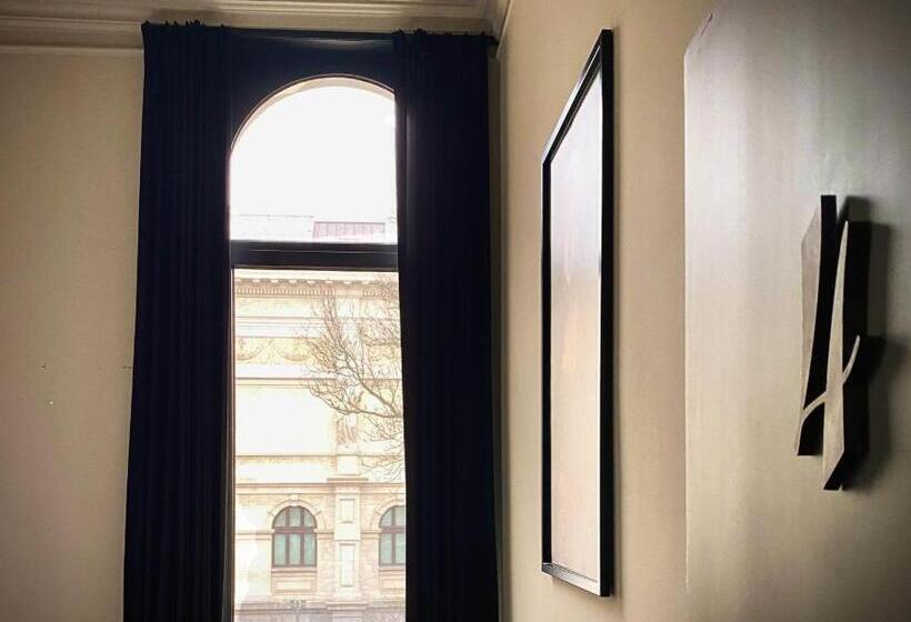 اتاق استاندارد, Museum Suites