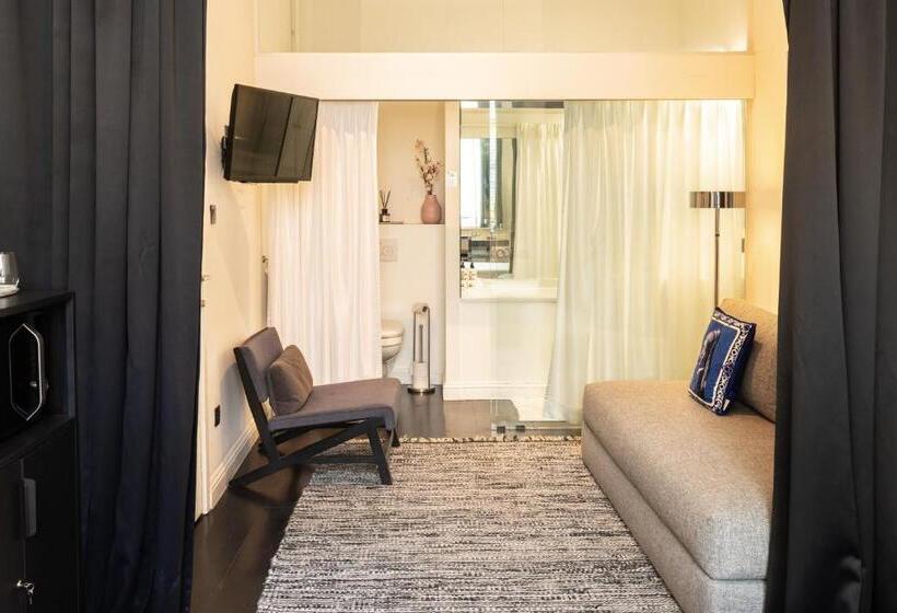 سوییت لوکس, Museum Suites